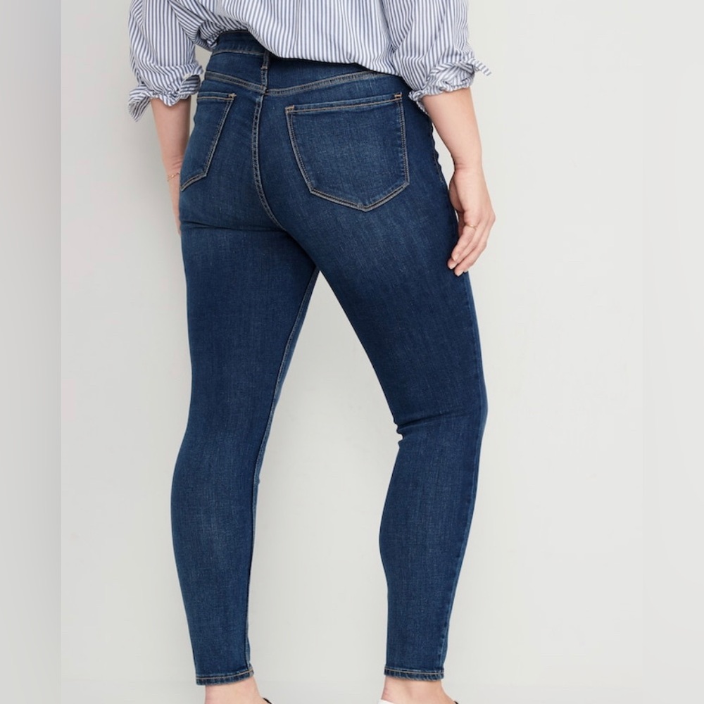 EUC Old Navy High-Waisted Rockstar Super-Skinny Denim Jeans Size 10 - Picture 3 of 10
